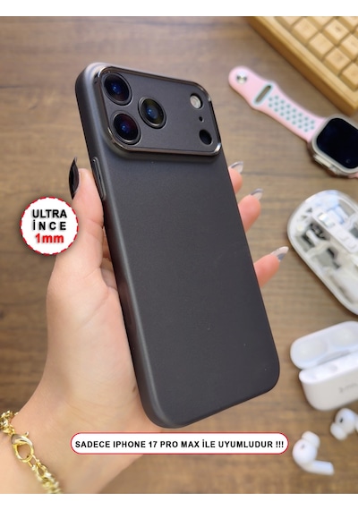 Apple iPhone 17 Pro Max Uyumlu Süper İnce Mat Ultra Thin Silikon Kılıf Buzlu Siyah