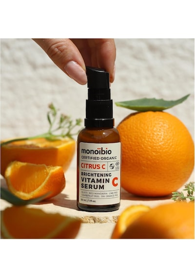 Cıtrus C Cosmos Organik Sertifikalı Vitamini C Serumu Yaşlanma Karşıtı Aydınlatıcı Gündüz Gece Kullanıma Uygun C Vitamini Yüz Serumu Süt Formunda Vegan Sertifikalı 30 Ml