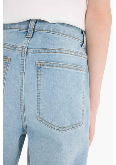 DeFacto Erkek Çocuk Straight Fit Düz Paça Cepli Jean Pantolon C3697A824WNNM39 Mavi