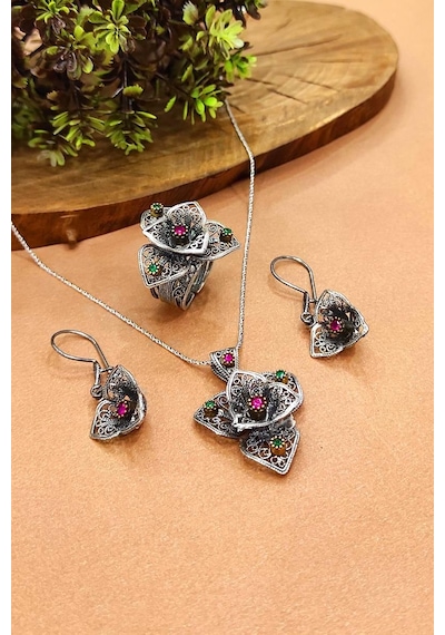 Yakut Taşlı Telkari Gümüş Set Oksitli 925 Ayar Kolye Küpe Ayarlanabilir Yüzük Aks-20108