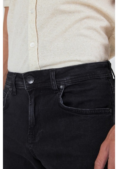 İmza Siyah Gabardin 5 Cep Düz Paça Casual Slim Fit Pamuklu Denim Pantolon 1023250151 Siyah İmza Siyah Gabardin 5 Cep Düz Paça Casual Slim Fit Pamuklu Denim Pantolon 1023250151 Siyah