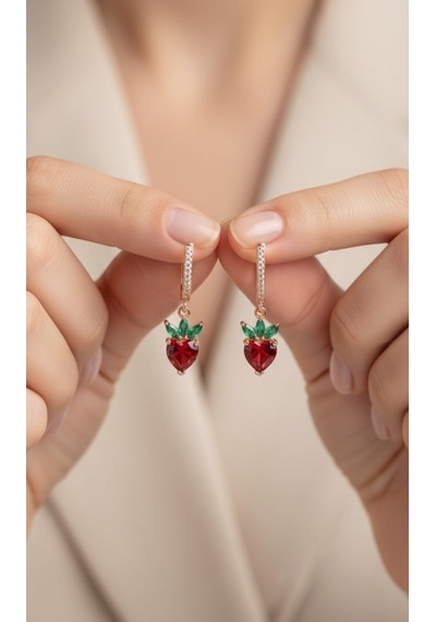 Çekirdekjewelry 925 Ayar Gümüş Kalplı Taşlı Çilek Küpe Rose