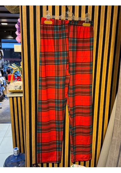 Pijama Denizi Pijama Partisi Kırmızı Ekose Desenli Düğmeli Polar Pijama Takımı Yılbaşı Konseptli Yumuşacık Ev Şıklığı Pijama Denizi Pijama Partisi Kırmızı Ekose Desenli Düğmeli Polar Pijama Takımı Yılbaşı Konseptli Yumuşacık Ev Şıklığı