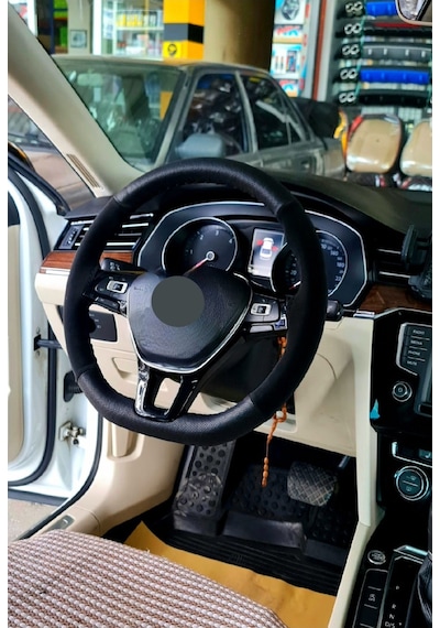 Aston Martin Vanquist Uyumlu Dikmeli Direksiyon Kılıfı Noktalı-alkantara Siyah