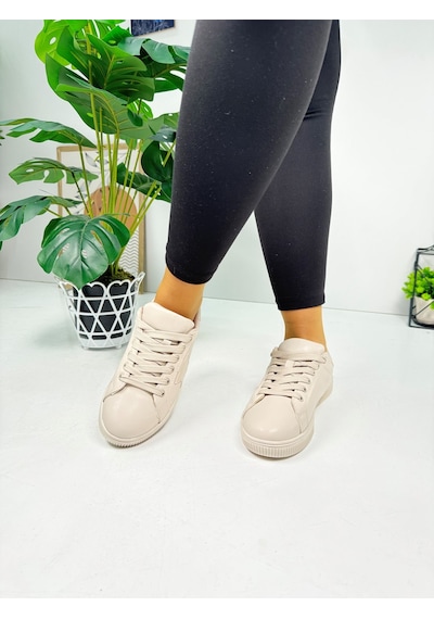 Günlük Kadın Sneaker Bağcıklı Yıldız Detaylı Tırtıklı Taban Oval Burunlu Rahat Spor Ayakkabı 602 Bej Günlük Kadın Sneaker Bağcıklı Yıldız Detaylı Tırtıklı Taban Oval Burunlu Rahat Spor Ayakkabı 602 Bej