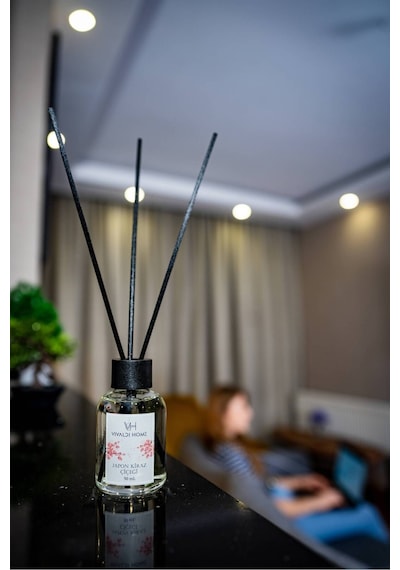 Vivaldi Home Japon Kiraz Çiçeği Çubuklu Oda Kokusu Esansiyel Uçucu Yağ 50 ML