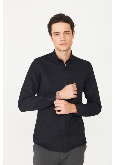 Siyah Düğmeli Yaka Uzun Kollu Gömlek Slim Fit SİYAH