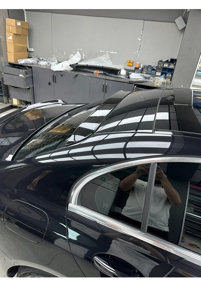 Mercedes W206 Cam Üstü Spoiler Parlak Siyah Abs Plastik İthal Ürün 2021+