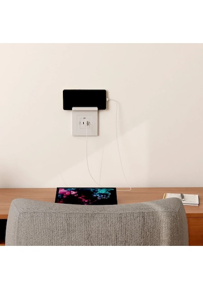 Günsan Eqona Fildişi Beyazı Pratik Telefon Tutucu 2 Çıkışlı USB Şarj Prizi 20W (Type A + Type C) Günsan Eqona Fildişi Beyazı Pratik Telefon Tutucu 2 Çıkışlı USB Şarj Prizi 20W (Type A + Type C)