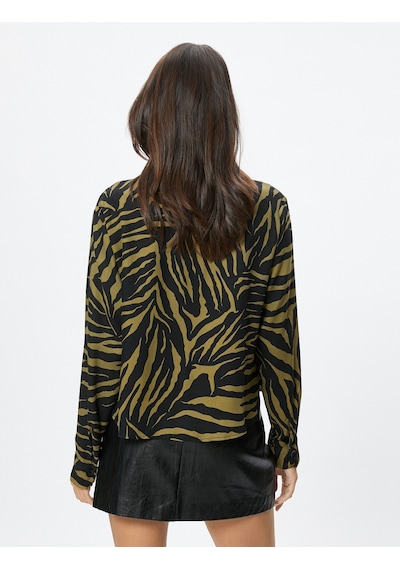 Koton Crop Gömlek Zebra Desenli Kapaklı Cepli Düğmeli Uzun Kollu Haki Desenli 4wak60128pw Haki Desenli Koton Crop Gömlek Zebra Desenli Kapaklı Cepli Düğmeli Uzun Kollu Haki Desenli 4wak60128pw Haki Desenli