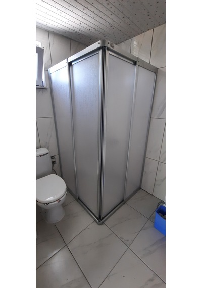 Girayduşakabin 80x100 Parlak Profil Mika Köşe Girişli Kabin Gümüş