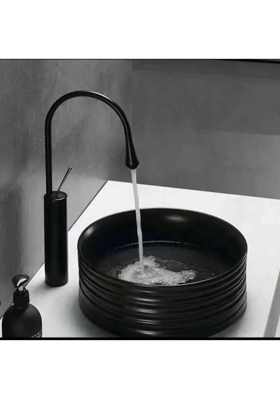 İsaoğlu Yapı Siyah Çanak Lavabo Bataryası Modern Tasarım Banyo Bataryası Drop Design Siyah Çanak Batarya Siyah