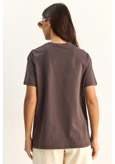 Shade Kadın Nice Story Yazı Ve Nakış Detaylı Relaxed Fit T-shirt 7635 60286116 - Kahverengi