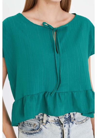 Armonika Kadın Koyu Yeşil Yarasa Kol Yakası Bağlamalı Eteği Fırfırlı Oversize Crop Bluz Arm-24y001088 Armonika Kadın Koyu Yeşil Yarasa Kol Yakası Bağlamalı Eteği Fırfırlı Oversize Crop Bluz Arm-24y001088