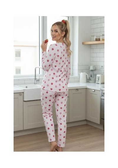 Siyah İnci Mevsimlik İnce Bisiklet Yaka Örme Pijama Takım 7979 Çilek Desenli Siyah İnci Mevsimlik İnce Bisiklet Yaka Örme Pijama Takım 7979 Çilek Desenli