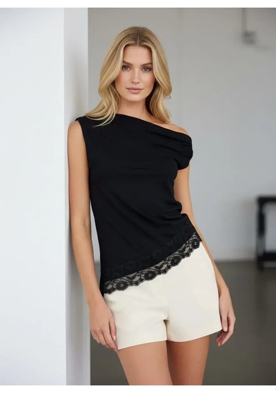 Kadın Kayık Yaka Asimetrik Kesim Dantel Detay Tasarım Slim Fit Modal Bluz 26001 Siyah