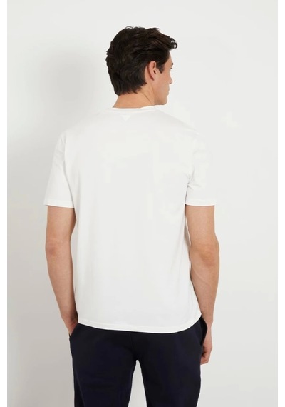 Guess Erkek Önü Logolu T-shirt Xxl