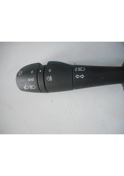 Clio 4/Captur/Duster/Logan/Sandero Far Sinyal Kolu 255404709R
