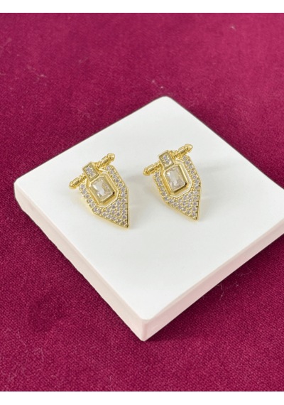Serenay'ın Büyük Ve Küçük Taşlı Gold Küpesi Gold