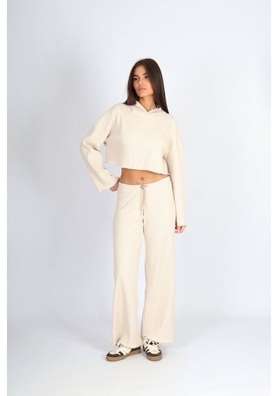Soft&Basic Kadın Eşofman Takımı Kapüşonlu Sweatshirt Ve Geniş Paça Bej Pantolon Eşofman Bej Soft&Basic Kadın Eşofman Takımı Kapüşonlu Sweatshirt Ve Geniş Paça Bej Pantolon Eşofman Bej