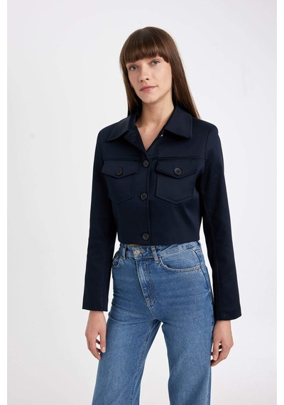 Defacto Crop Gömlek Yaka Düğmeli Cep Detaylı Blazer Ceket D4276AX24AU Lacivert