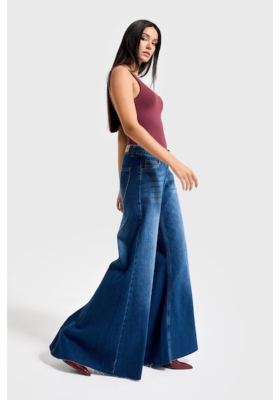 Itsbasic Kadın Koyu Mavi Renk 2w5-5 Elephant Leg Fit Bol Kesim Paça Detaylı Denim Jean Itsbasic Kadın Koyu Mavi Renk 2w5-5 Elephant Leg Fit Bol Kesim Paça Detaylı Denim Jean