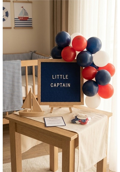 Denizci Temalı Doğum Günü Süsleme Mini Set Koyu Mavi Keçe Yazı Panosu Standlı Balon Zincirli Kaptan Konsepti Çocuk