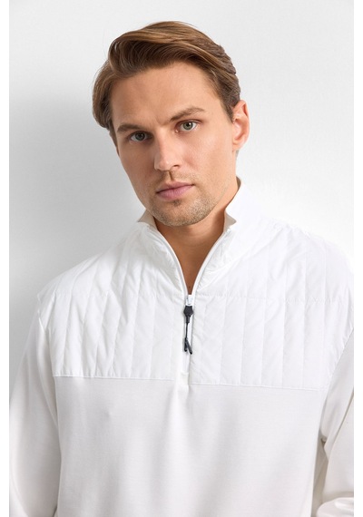 Backandbond Beyaz Regular Fit Dik Yaka Fermuarlı Sweatshirt