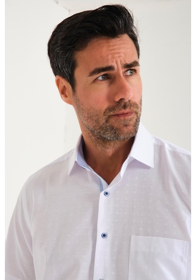 Klasik Kısa Kol Açık Zemin Kutu Desen Keten Cotton Hediye Kutulu Erkek Gömlek Fs-000745 - Beyaz Açık Mavi-1673 Klasik Kısa Kol Açık Zemin Kutu Desen Keten Cotton Hediye Kutulu Erkek Gömlek Fs-000745 - Beyaz Açık Mavi-1673