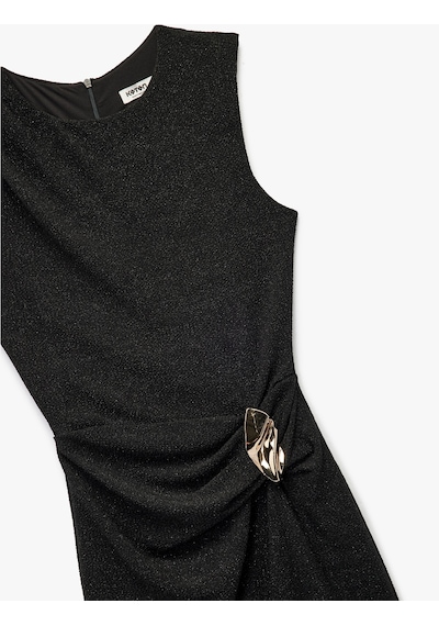 Koton Metal Aksesuarlı Slim Fit Kolsuz Bisiklet Yaka Uzun Elbise Siyah 7wak80011fk