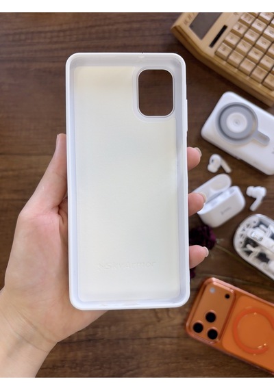 Samsung A06 Uyumlu Kadife İç Yüzey Tasarımlı Taşlı Işıltılı Parlak Pırlanta Kılıf Dia Plus Beyaz