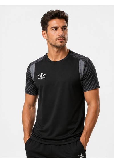 Umbro Plus Training Erkek Siyah Antrenman Spor Tişörtü Tf0437