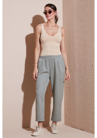 Lela Slim Fit Normal Bel Boru Paça Bayan Pantolon 668Yp5372 Açık Haki
