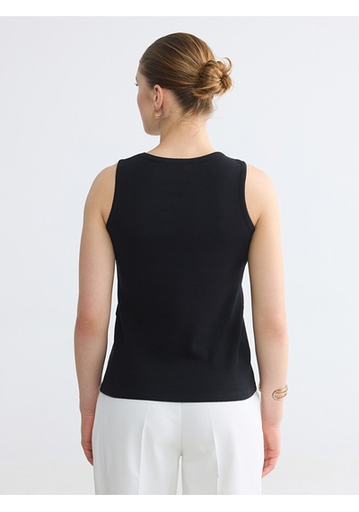 Lcw Comfort Siyah Bisiklet Yaka Kadın Atlet