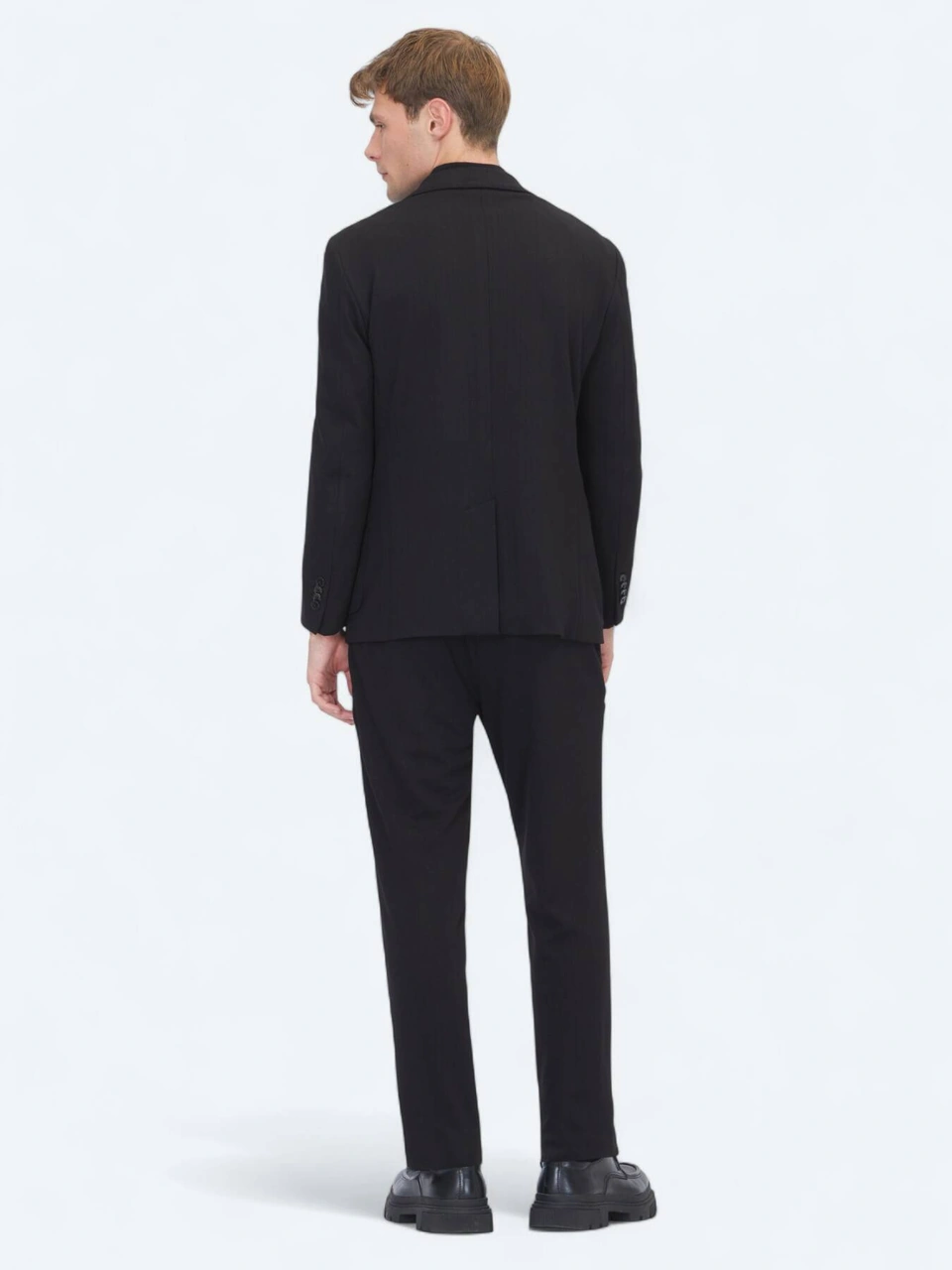 Kip Siyah Çizgili Modern Fit Örme Takım Elbise Siyah Kip Siyah Çizgili Modern Fit Örme Takım Elbise Siyah