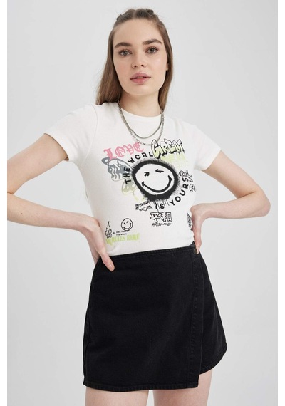 Defacto Coool SmileyWorld Fitted Fitilli Kaşkorse Kısa Kollu Tişört A5612AX23SMER77 Bej Defacto Coool SmileyWorld Fitted Fitilli Kaşkorse Kısa Kollu Tişört A5612AX23SMER77 Bej