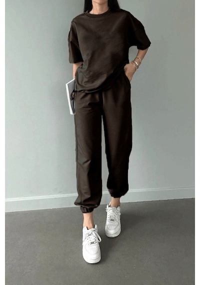 Basic T-shirt Eşofman Altı Jogger - Kahverengi Düz Alt Üst Eşofman Takımı Oversize Bisiklet Yaka Kahve Basic T-shirt Eşofman Altı Jogger - Kahverengi Düz Alt Üst Eşofman Takımı Oversize Bisiklet Yaka Kahve