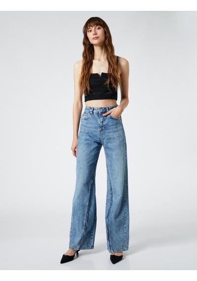 Koton Crop Bluz İnce Askılı Pencere Detaylı Viskon Karışımlı Siyah 4wak60004fw 4WAK60004FW999 Siyah Koton Crop Bluz İnce Askılı Pencere Detaylı Viskon Karışımlı Siyah 4wak60004fw 4WAK60004FW999 Siyah