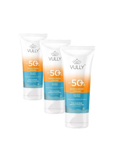 Tr Leke Karşıtı Cilt Tonu Eşitleyici Renkli Kapatıcı Etkili Yüksek Koruyucu Spf+50 Güneş Kremi 50 Ml 3 Paketi