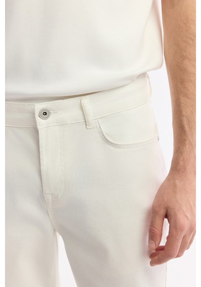 Avva Erkek Kırık Beyaz Klasik Bel Soft Touch Pamuklu Slim Fit Pantolon B003038