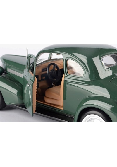 Motormax 1939 Chevrolet Coupe Bordo 1:24 Model Araba Yeşil