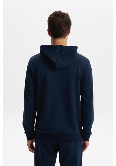 AR-MA Arma Erkek Slim Fit Örme Interlok Kapüşonlu Kanguru Cepli Sweatshirt Yazı Baskılı %80 Pamuk %14 Polyester %6 Elastane K30254685302 Lacivert AR-MA Arma Erkek Slim Fit Örme Interlok Kapüşonlu Kanguru Cepli Sweatshirt Yazı Baskılı %80 Pamuk %14 Polyester %6 Elastane K30254685302 Lacivert