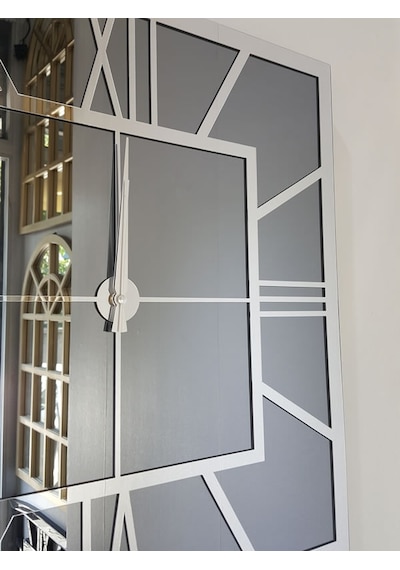 Ayna Denizi Silver Quare Smoked Model Gümüş Füme Renk 60 CM x 60 CM Dekoratif Aynalı Duvar Saati Gümüş