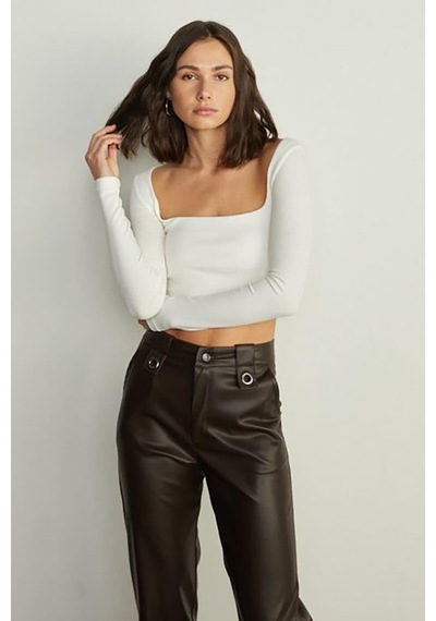Seeh Beyaz Kare Yaka Uzun Kollu Kadın Body Sh206