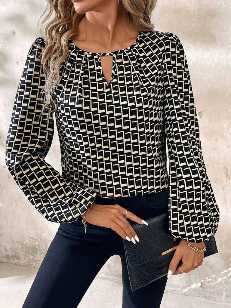 Ahes Shopping Kadın Uzun Kollu Damla Detaylı Yaka Desenli Süprem Bluz Siyah