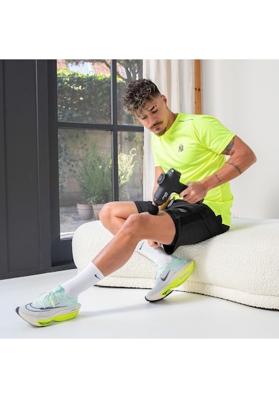 Virtufit M3 Pro Premium Masaj Tabancası - 6 Aparat - Şarj Edilebilir - Kas Masajı - Kablosuz - Saklama Kutusu Dahil - Profesyonel