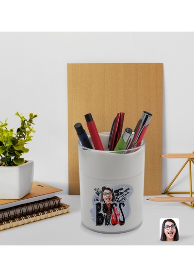 BK Gift Kişiye Özel Kadın Big Boss Karikatürlü Beyaz Akrilik Kale