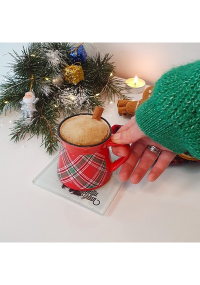 Decorita Cam Bardak Altlığı Mutlu Yıllar Geyik 4'lü Takım 10 x 10 CM Çok Renkli