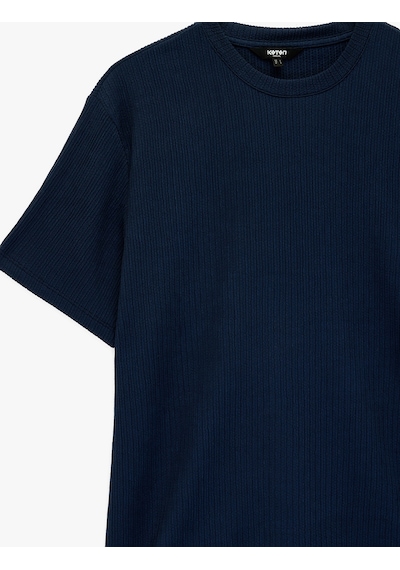 Koton Regular Fit Dokulu Kısa Kollu Basic Bisiklet Yaka Tişört Lacivert 6sam10054mk Lacivert