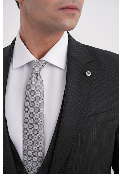Efor Slim Fit Çift Yırtmaç Çizgili Esnek Yünlü Siyah Yelekli Klasik Takım Elbise Tk 935 Siyah Efor Slim Fit Çift Yırtmaç Çizgili Esnek Yünlü Siyah Yelekli Klasik Takım Elbise Tk 935 Siyah